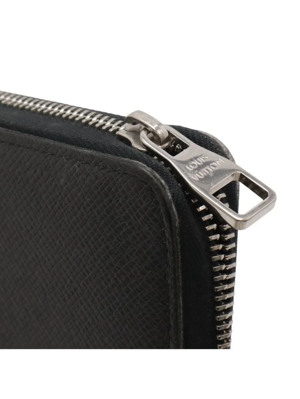 Louis Vuitton Taiga Zippy Organizer Travel Case Zip Around Wallet Ardoise Black
